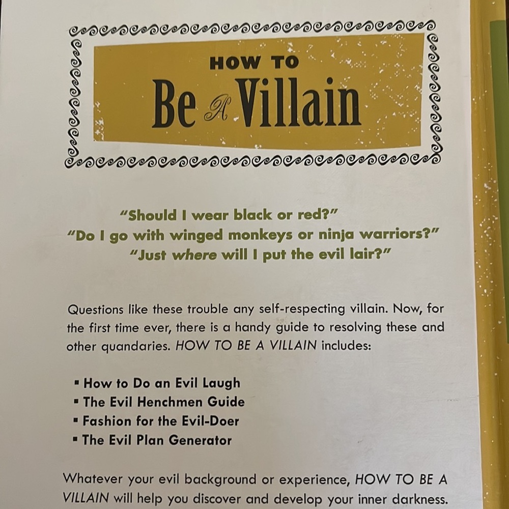 ✨3/$25✨ “How To Be A Villain” Handbook - Picture 6 of 10